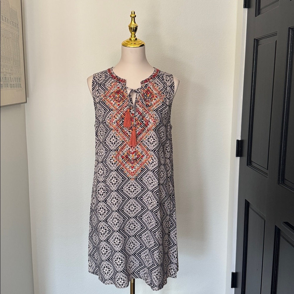 THML Black and Cream Patterned Top